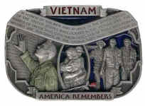 CJ1565e_Vietnam_Wall.jpg (17233 bytes)